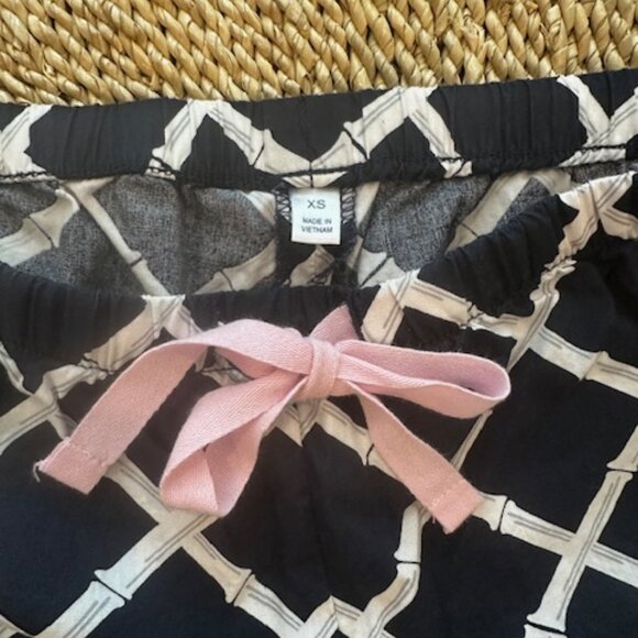 Brooks Brothers Women's Preppy Navy & White Bamboo Print Pajama Shorts Set, XS - Picture 9 of 12